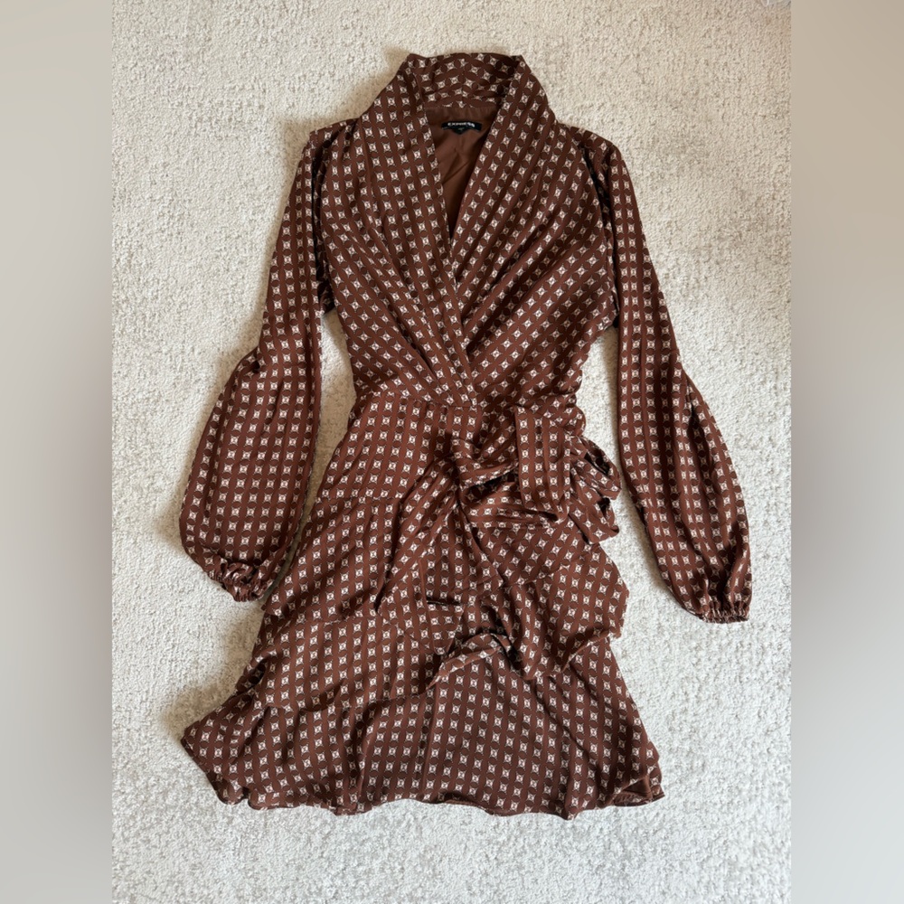 Express Geometric Brown Long Sleeve Dress